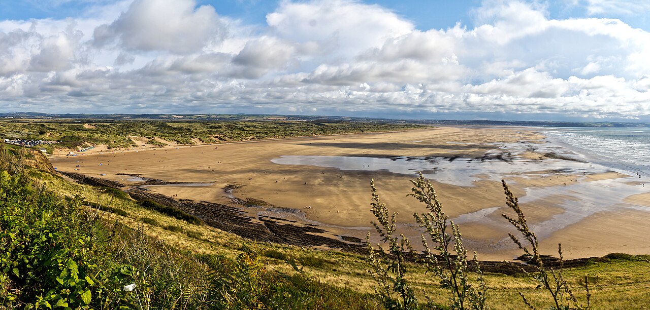 best dog-friendly beaches devon - Saunton Sands - Panorama-8453-54